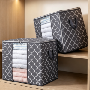 Storage Bin in Cotton-Linen Blend with Geometric Print on a Grey Background – Featuring a Transparent Window and Zipper Closure